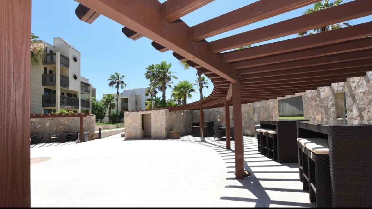 Ocean Breeze Retreat 2Bed 2Bath, Heated Pool! Lejlighed South Padre Island Eksteriør billede