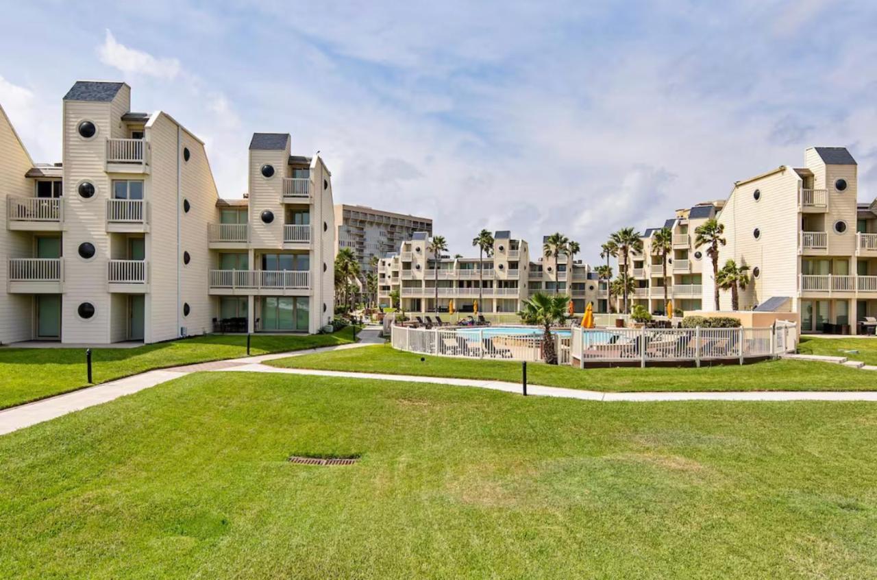 Ocean Breeze Retreat 2Bed 2Bath, Heated Pool! Lejlighed South Padre Island Eksteriør billede